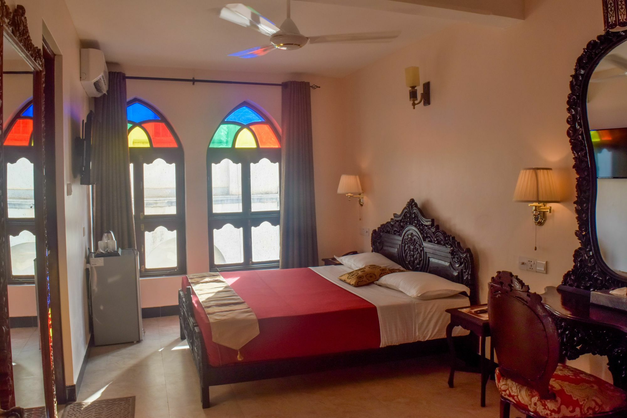 Tembo Palace Hotel 4*